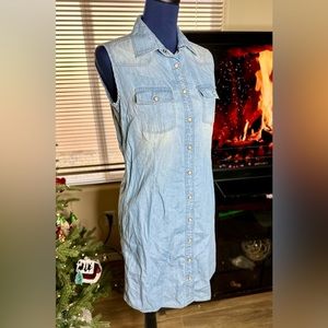 EUC Overland Denim Snap Up Front Sleeveless Shirt Dress